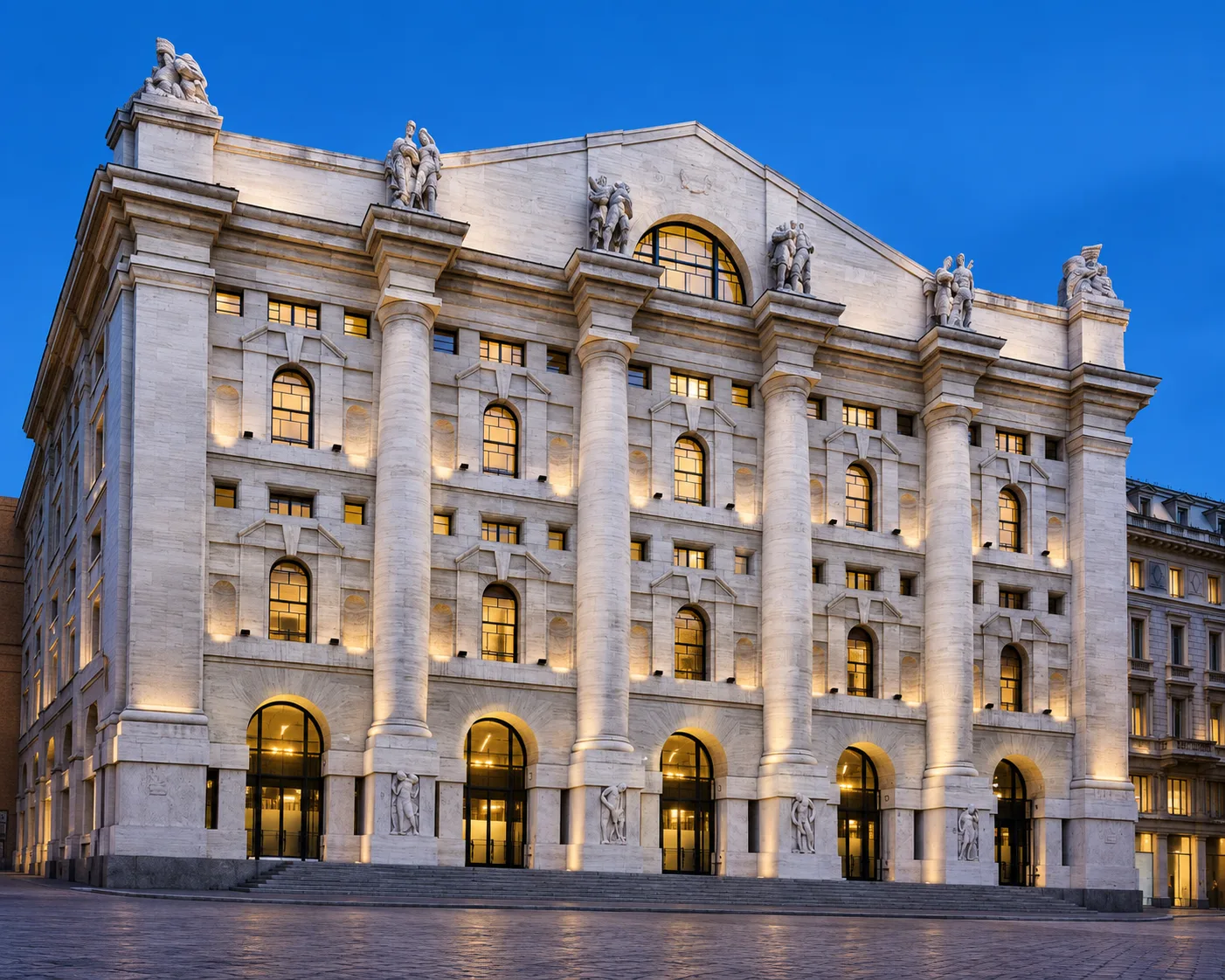 Palazzo Mezzanotte in Piazza Affari a Milano, sede di Euronext Milan